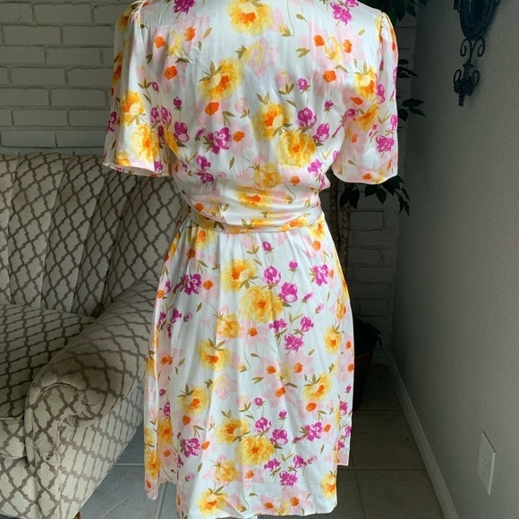 NWT & Other Stories Multi Color Floral Wrap Dress Size 2 - Picture 2 of 6
